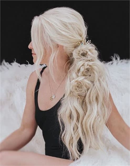 Such a Tease! Create Volume and Grip Using Jatai's Teasing Pin Comb