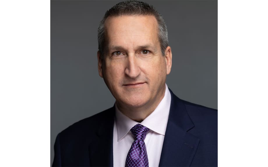 Explore 10 Practical Strategies to Get Your Foot in the Door at Agent Summit 