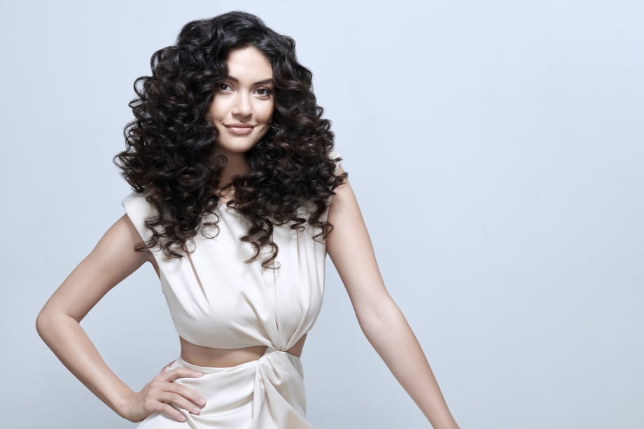L'ANZA Introduces New Healing Curls Line