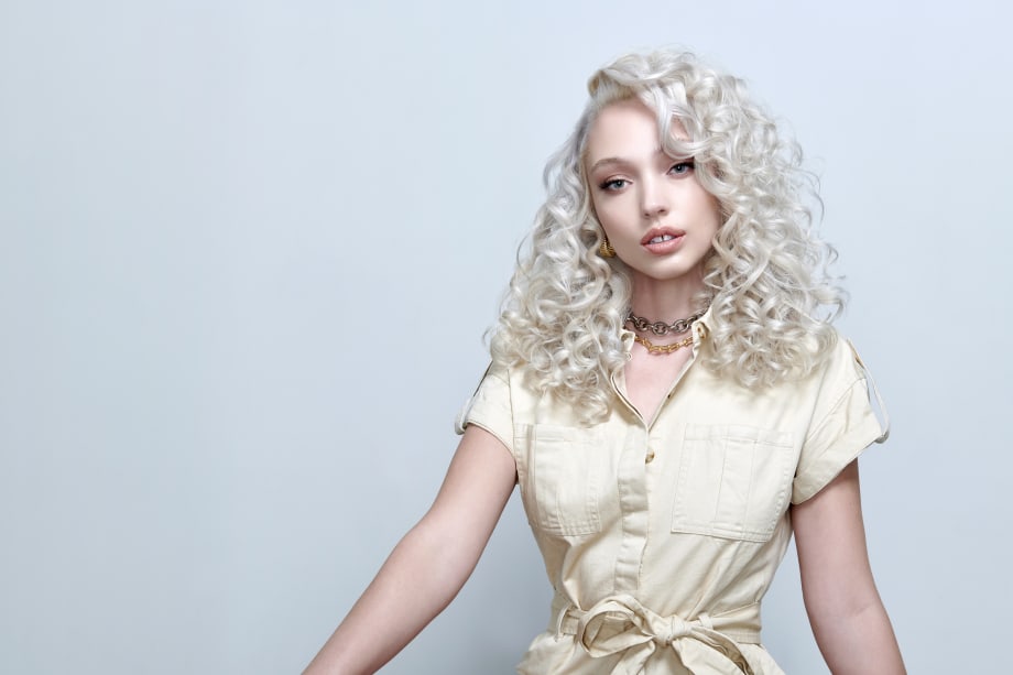 L'ANZA Introduces New Healing Curls Line