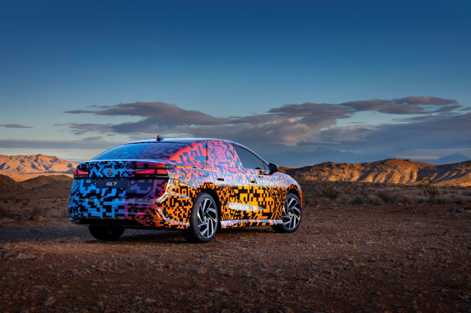 Volkswagen ID.7 Sedan Premieres