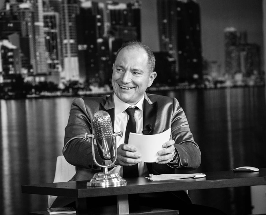 The Power of Social Media on Late Night With Tev Finger