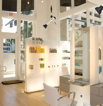 Salon of Distinction: D. Laudati, Master Haircolorist, and Associates