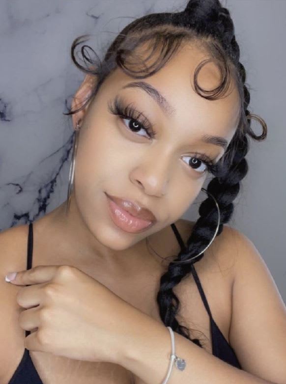Meet Kansas City Nail Tech Lavender Sky