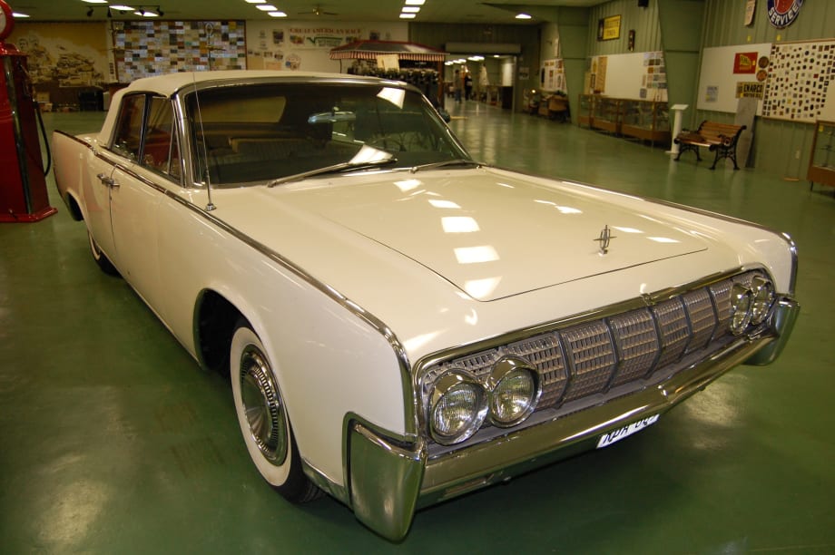 President Johnson's 1964 Lincoln Continental Convertible to be Auctioned