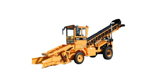 Machine Provides Year-Round Windrowed Material Loading