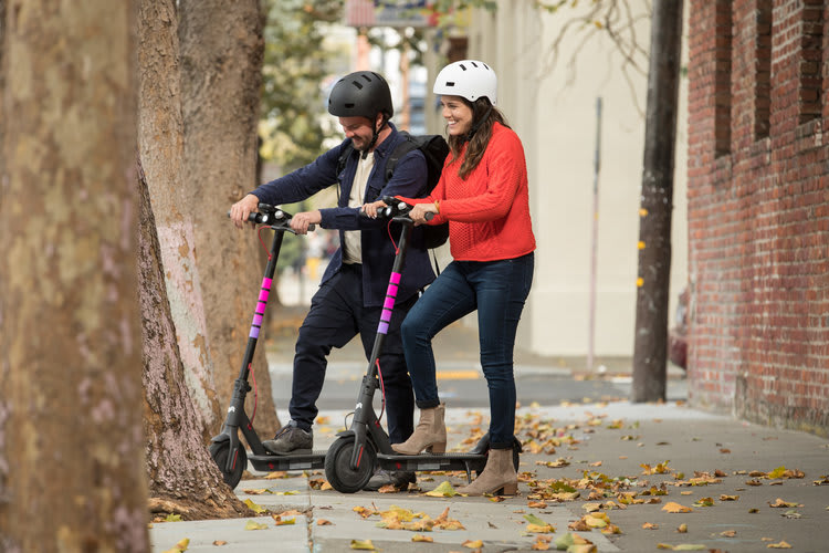 Lyft Debuts E-Scooters in Denver