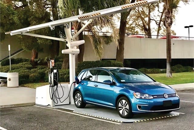 Charlotte Buys Solar Charging Stations for Emergency Management