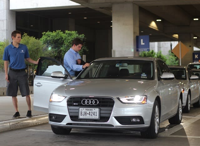 Silvercar Launches in Chicago