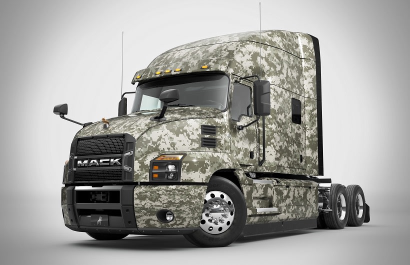 Mack Donates Anthem Truck for ATA’s Veteran Recruiting Outreach