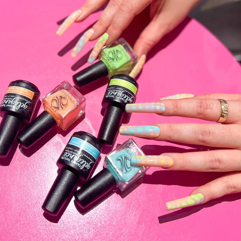 Tammy Taylor Is Our Go-To Source for Cute and Beachy Summer Nail Inspo