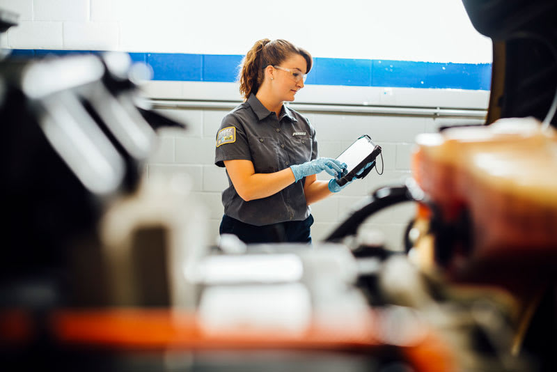 Penske Teams up with TechForce Foundation to Increase Diesel Technician Pool