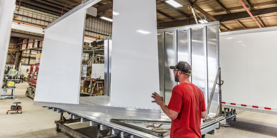 5 Important Details to Provide Your Commercial Truck Body Builder