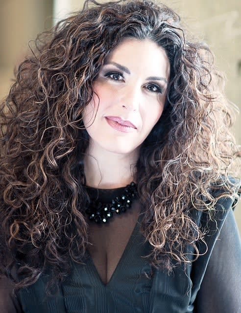 Marlo Steenman Launches Curls Gone Wild! A Transformative Class for Curl Mastery and Business Growth