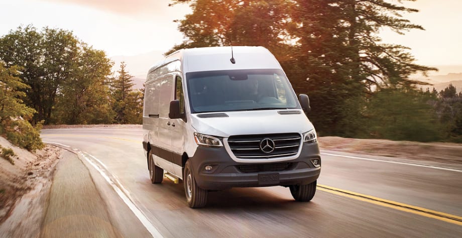 Daimler Recalls Metris & Sprinter Vans for Crash Alert Glitch
