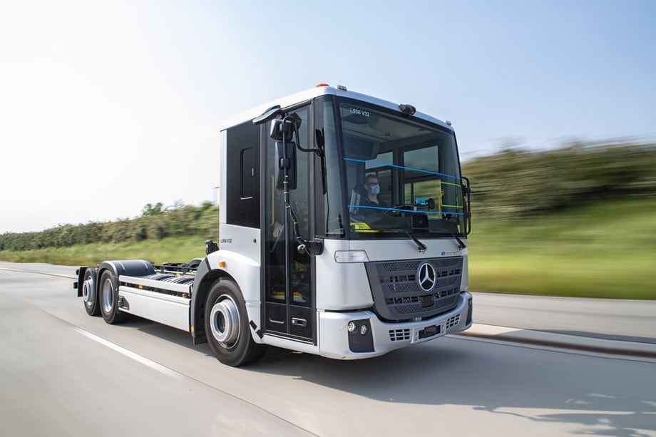 Mercedes-Benz Tests eEconic BEV for Refuse Use
