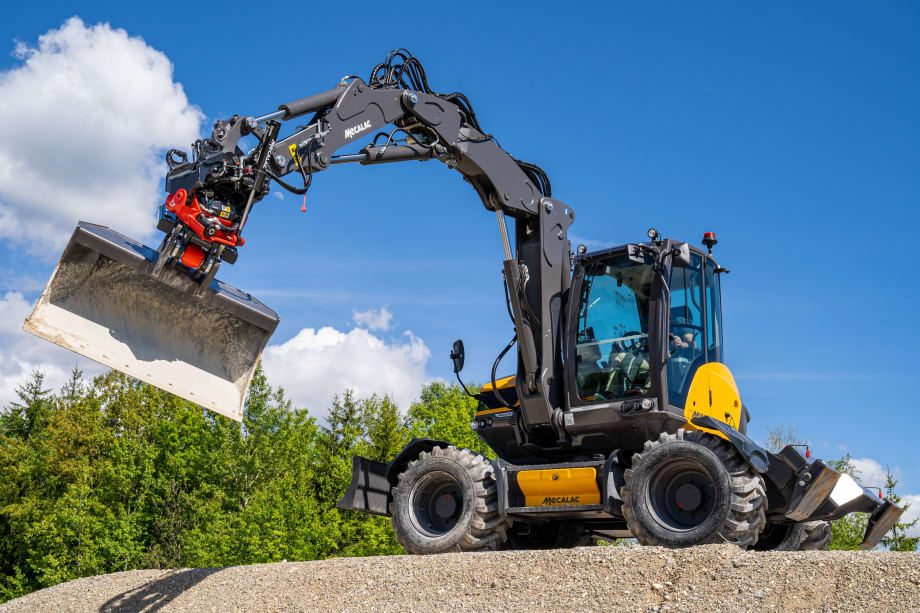 Mecalac Introduces MR50 and MR60 Tiltrotators to the North American Market
