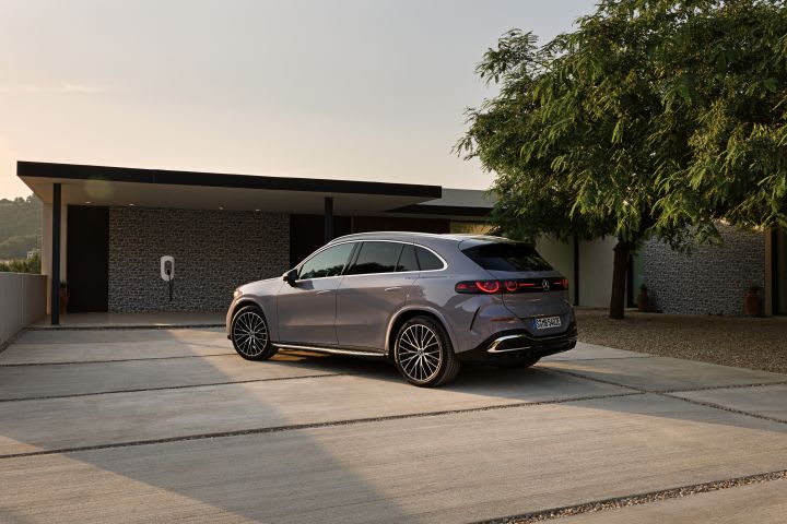 Automakers Connect Car, Home, Grid Powering