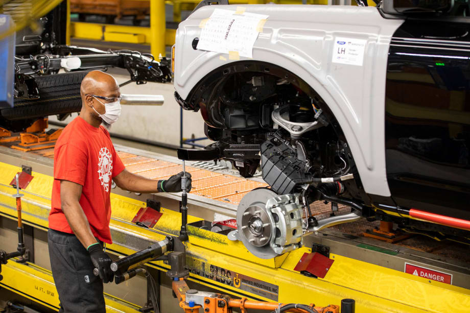 Auto Production Woes Cast Shadow on Economic Indicators