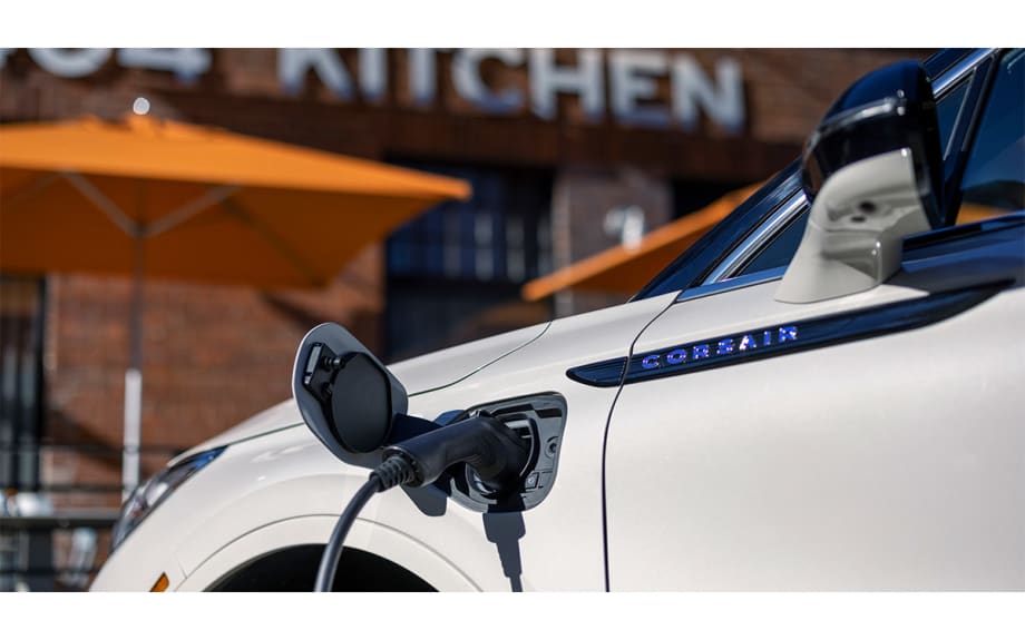 Lincoln Dealer Network Shrinks With Move to EVs