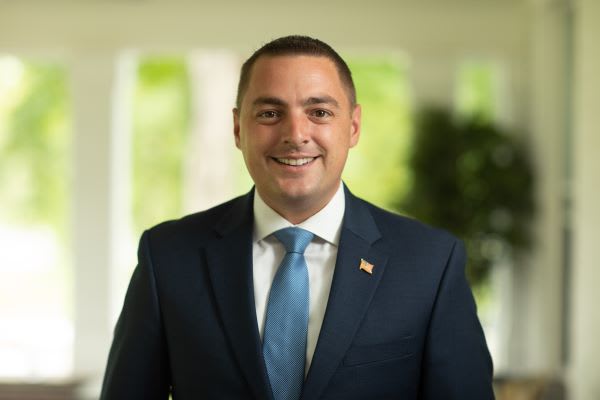 New York Student Transportation Veteran Wins State Senate Seat 