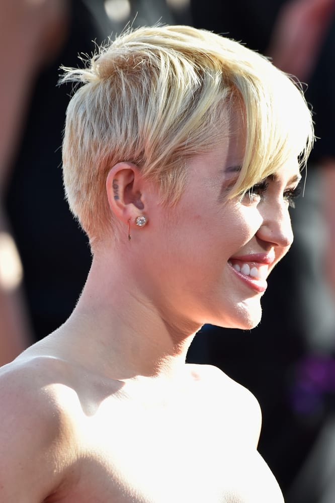 Miley Cyrus at VMAs: Get The HOW TO By Andy LeCompte