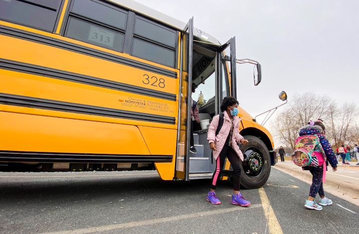 Minnesota Schools Benefit from Electric Bus Pilot Project Grants