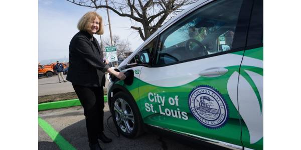St. Louis Prioritizes Fleet Transition to Electric Vehicles