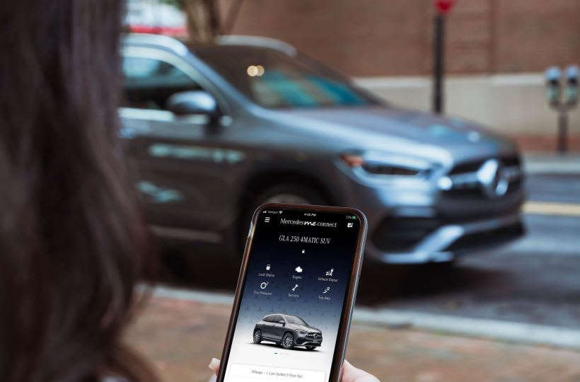 Mercedes-Benz Updates Vehicle Connectivity App