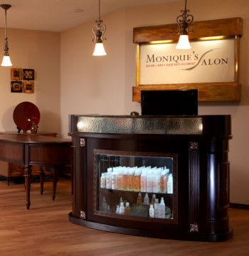 Monique's Salon