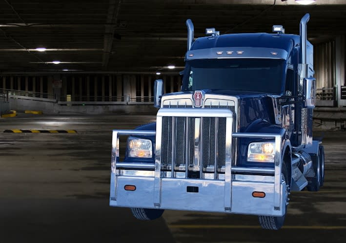 Magnum Introduces Moose Bumper for Kenworth W990L