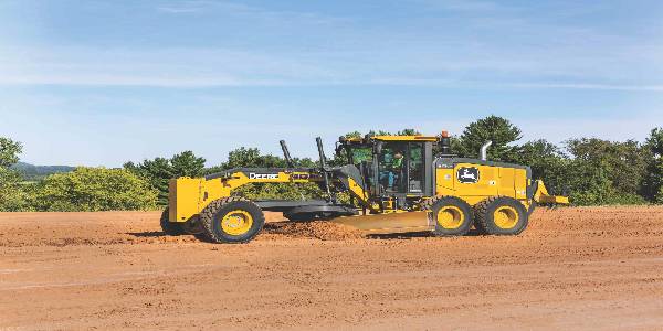 Motor Grader Upgrades Seek to Boost Efficiency, Reduce Downtime