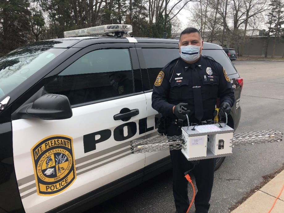 City Police Turn to UV Lights to Disinfect Vehicles