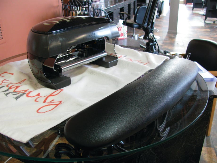 8 Real Manicure Station Set-Ups