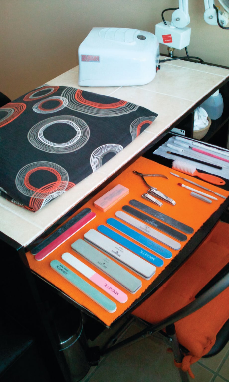 8 Real Manicure Station Set-Ups