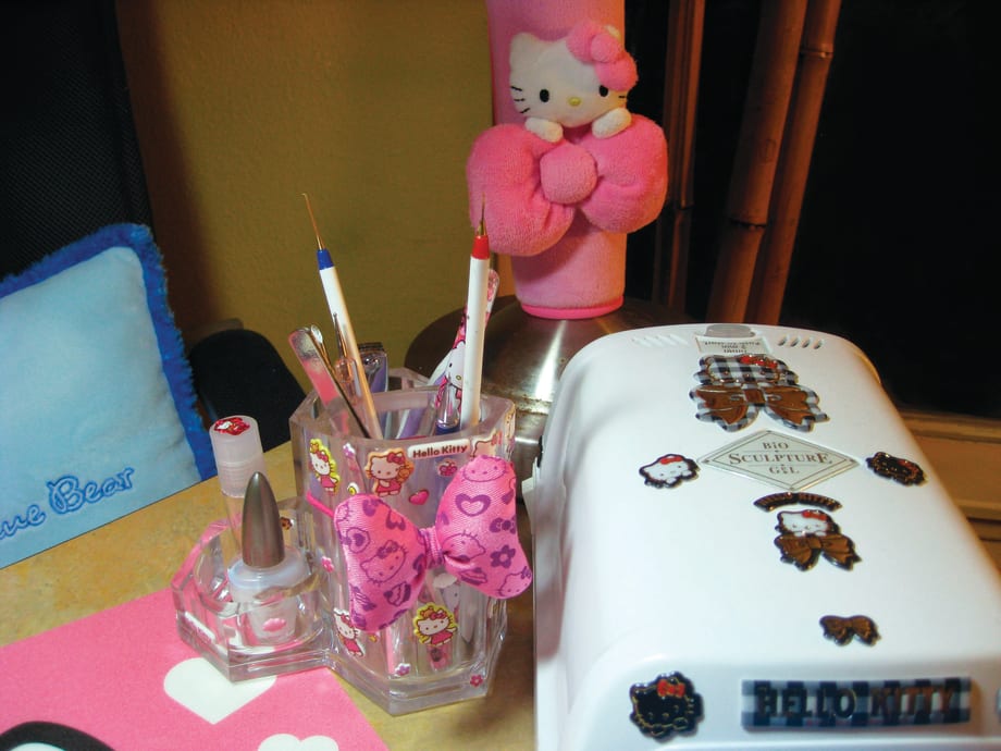 8 Real Manicure Station Set-Ups