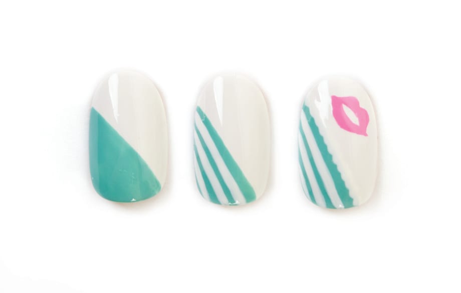 Nail Art Studio: Kiss the Stripes