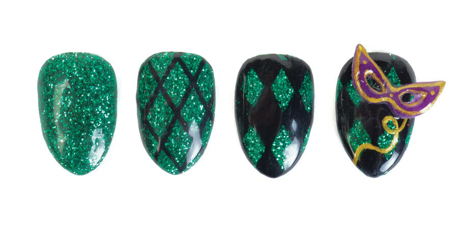 Nail Art Studio: Mardi Gras Mask