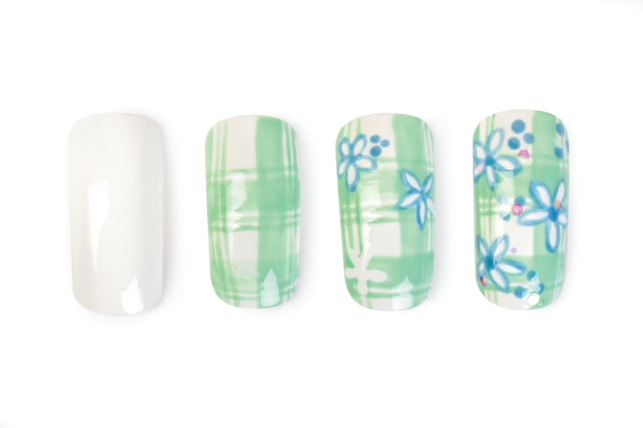 Nail Art Studio: Floral Plaid