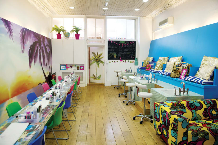 Kick Back and Have a Chat at Tropical Popical