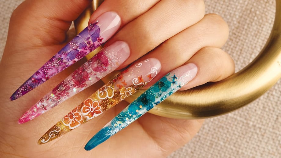 Cover Look: Dried Flowers & Caviar Beads (NAILS May 2017)