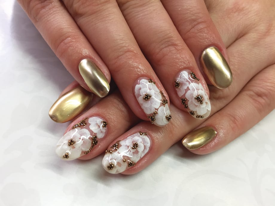 Create Flower Nail Art Using the Half-Stroke Technique