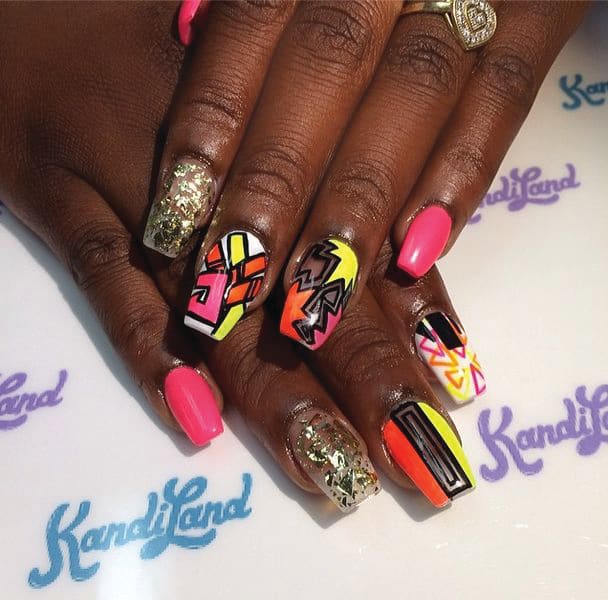 Step-and-Repeat-Style Backgrounds for Nail Art