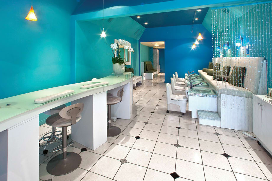 Clients See a Difference with Aqua Nail Bar & Boutique
