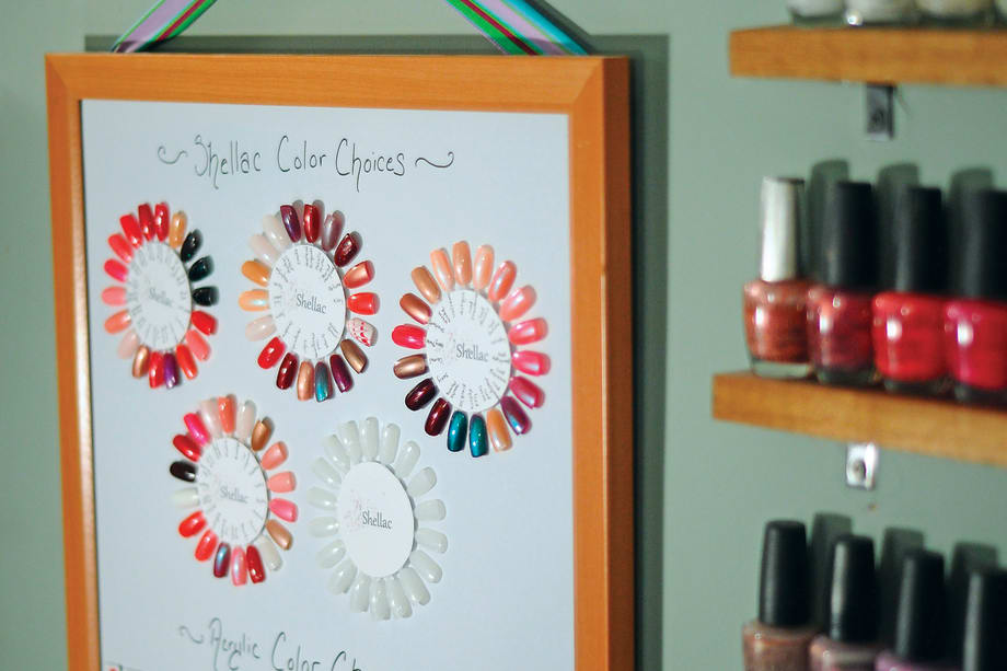 Nail Color Wheel: A Great Color Display Idea