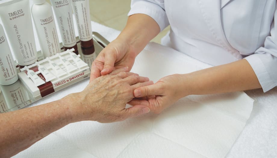 Timeless By Pevonia’s De-Aging Hand Treatment