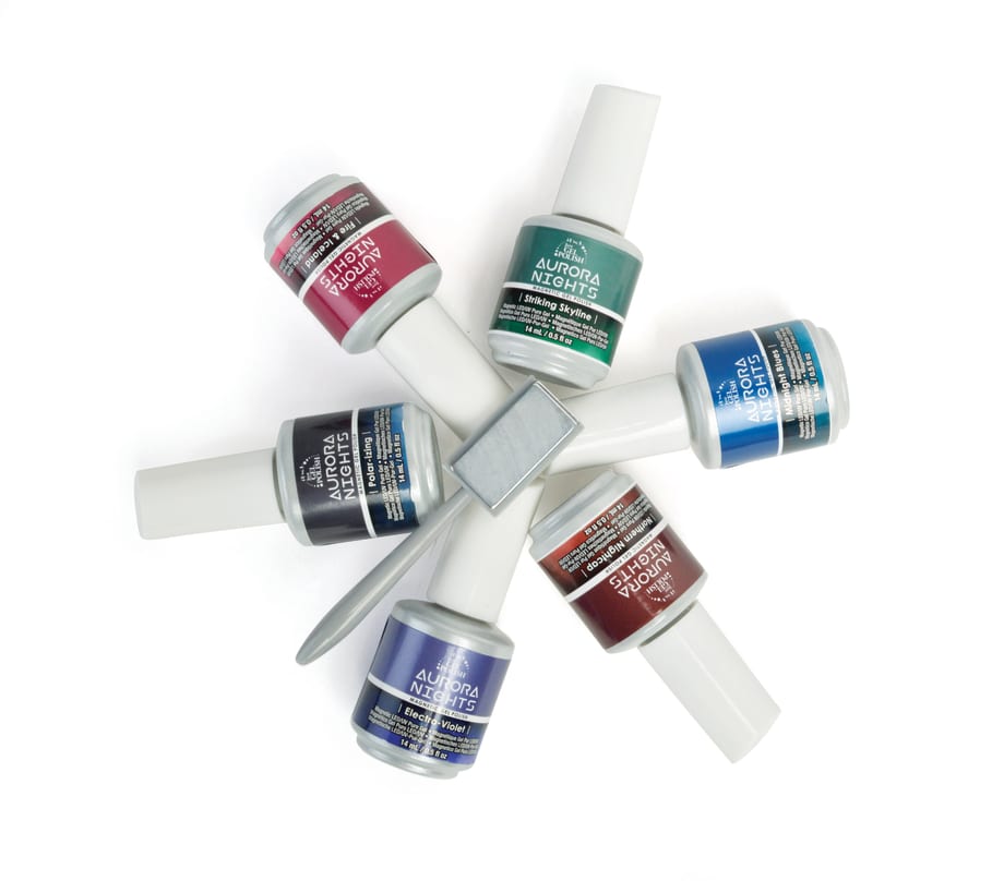 Get the Cat Eye Effect With Gel-Polish