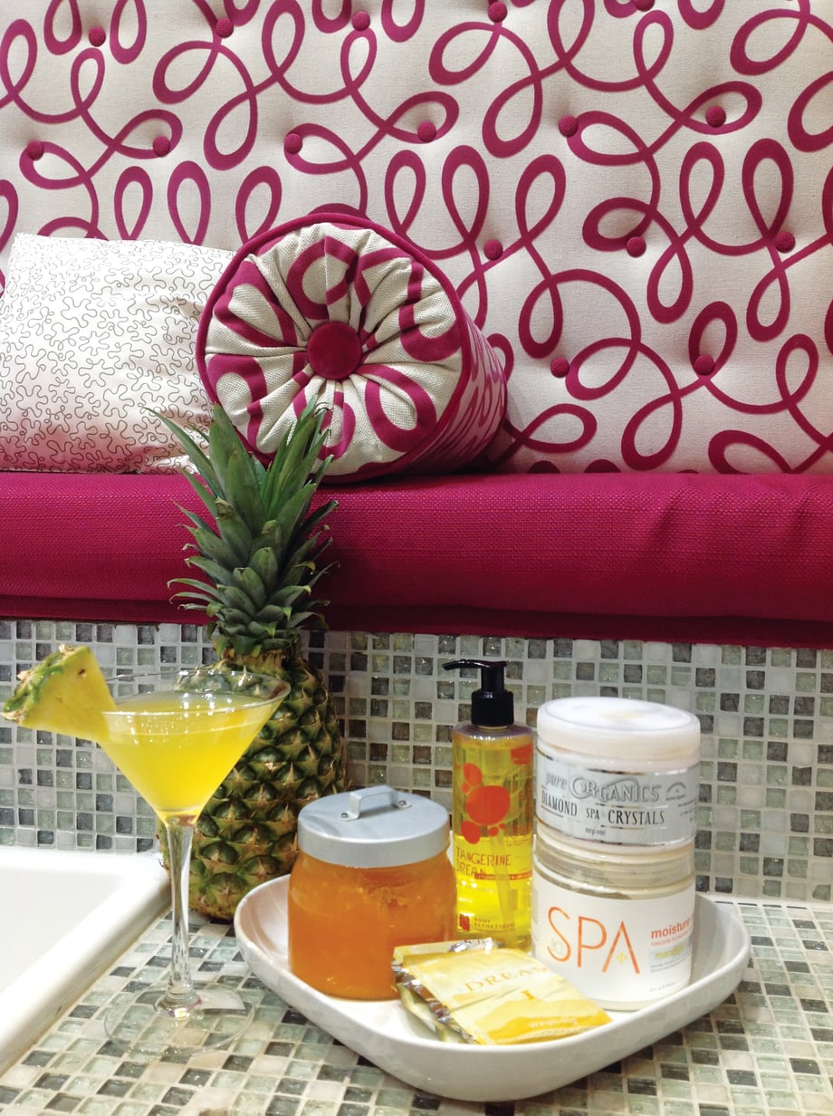 Signature Service: Orange Pineapple Slush Spa Pedicure