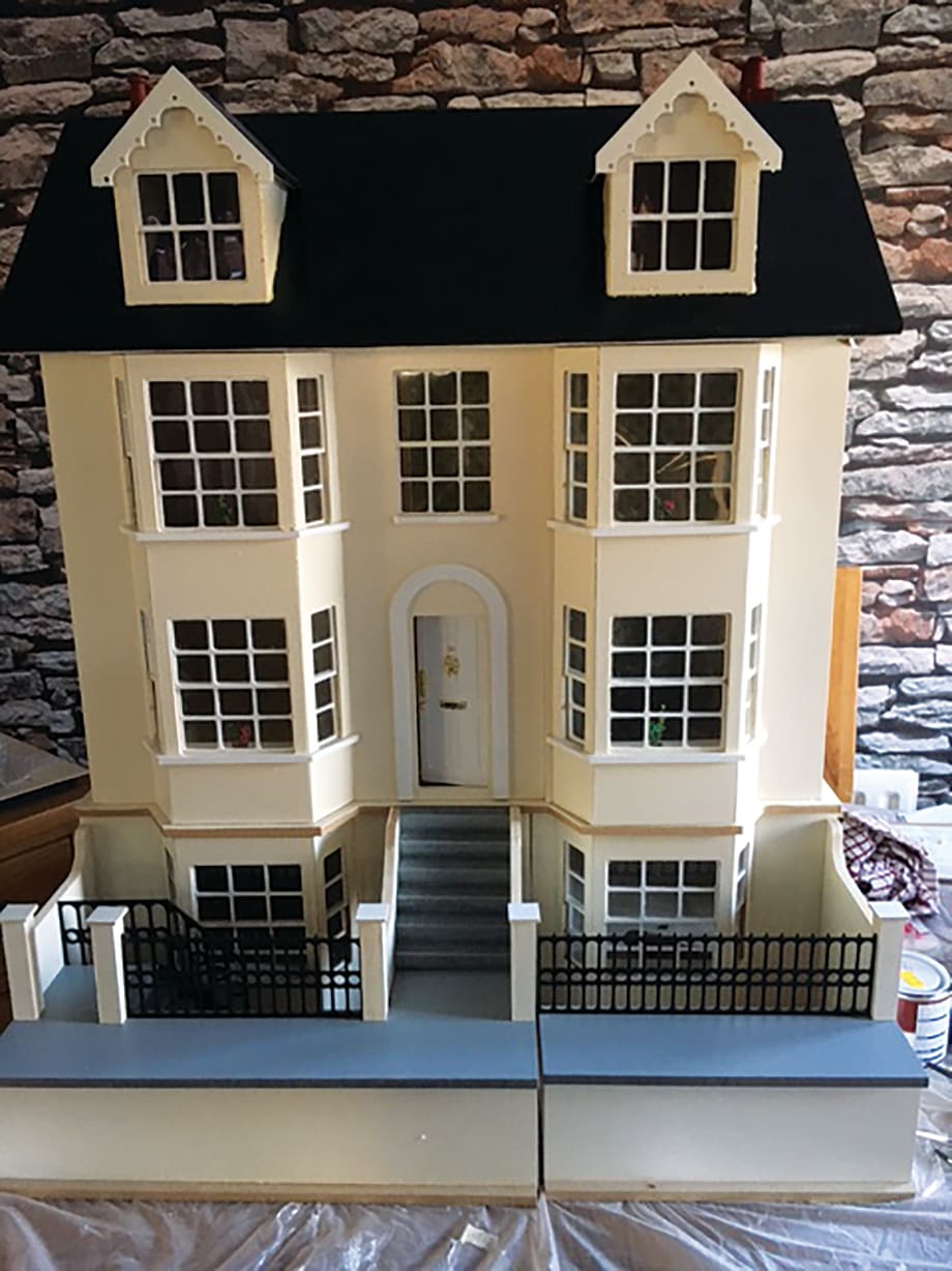 My Other Life: Michelle Ridgway, Dollhouse Creator