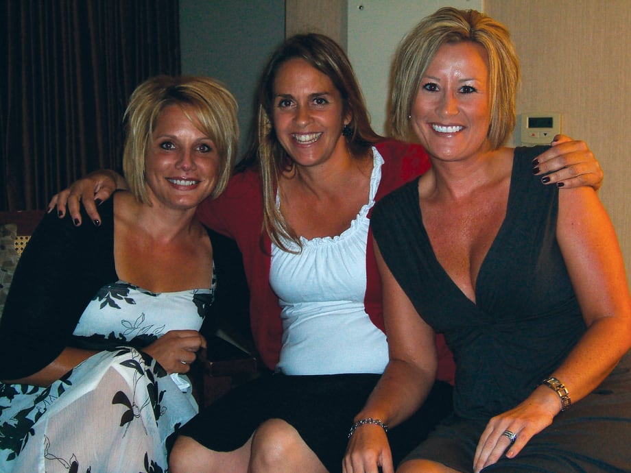 Cosmoprof North America 2011: Happy Hour, Happy Manufacturers, Happy NAILS
